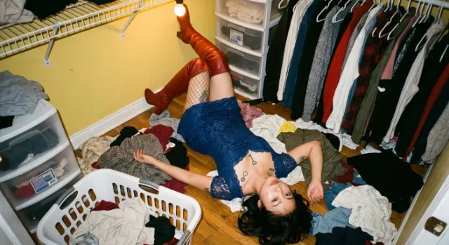 Generate Images with Fixed Reference Image Pose